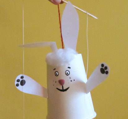 Дитяча виріб Заєць-маріонетка