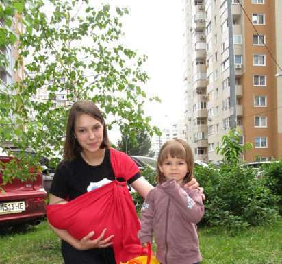 Слінг своїми руками зі звичайного шарфа