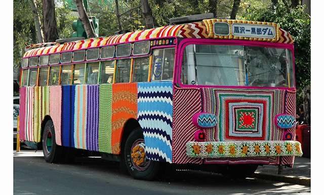 Urban knitting — Вовняний стрітарт.