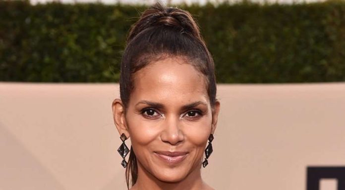 «Їй йде відкрите обличчя»: Холлі Беррі здивувала оригінальною зачіскою.