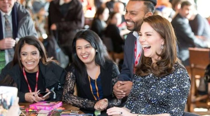 «Бунтарський дух прокинувся»: у Кейт Міддлтон на руці зявилася тату у вигляді квітки.