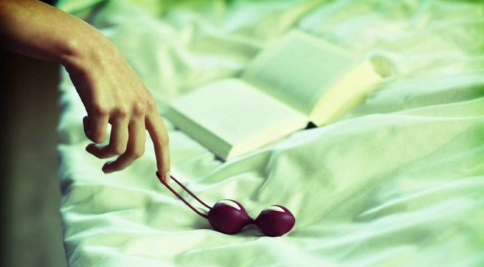 Виграйте яскраві іграшки для тренування мязів тазового дна.