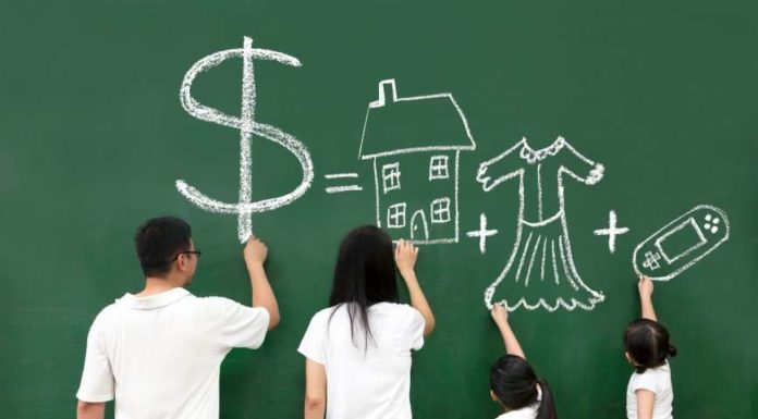 38 папуг: як навчити дитину поводитися з грошима?.