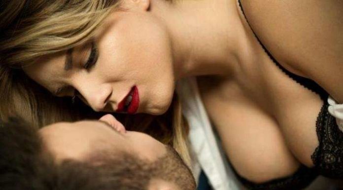 Голодні дівчата набагато активніше в сексі.