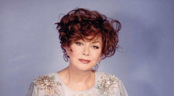 «Выздоравливайте!»: Едіту Пєху госпіталізували в Петербурзі.