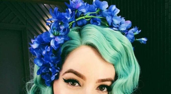 «Навіщо мої очі це бачили?»: 155-кілограмова Тесс Холлідей опублікувала голе фото.