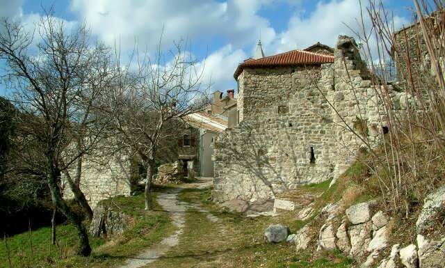 Хум – найменше місто в світі!.