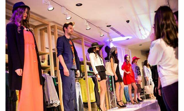 Флагманський магазин RESERVED на Тверській.