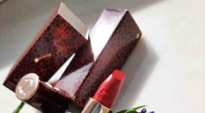 Губна помада charlotte tilbury hot lips 2 у відтінку patsy red