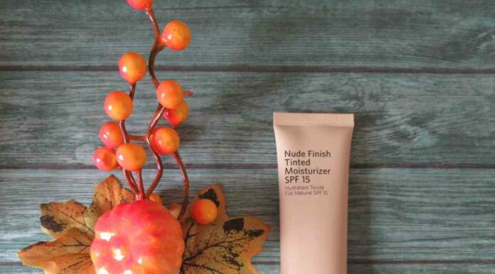 Непомітний тон для холодів. Bobbi brown nude finish tinted moisturizer spf15