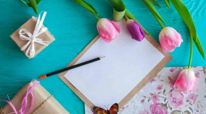 Що подарувати вихователю і нянечці в дитячому садку