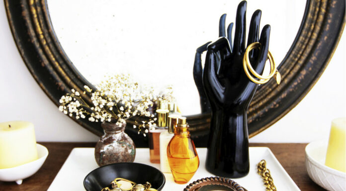 Експерт розповість: 6 способів відрізнити оригінальний парфум від підробки