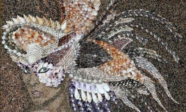 Мозаїка з піску та черепашок від Світлани Іванченко.