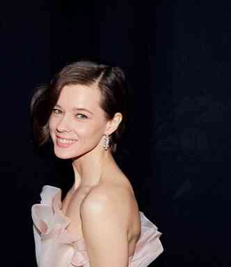 Глибоке декольте зудіної і напівпрозоре боді горбачової: зірки на кінопремії «золотий орел»