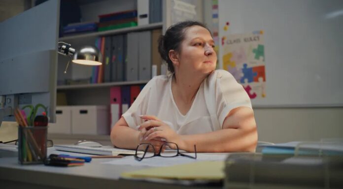 Вигорання вчителя: зламана система, а не людина