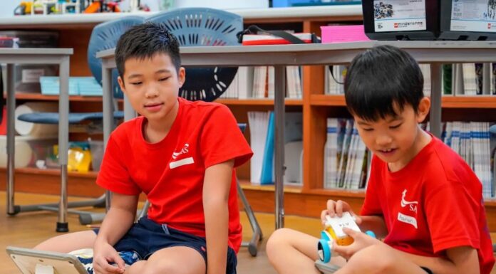 Штучний Інтелект в Освіті: Глобальний Зсув від Експериментів до Інтеграції