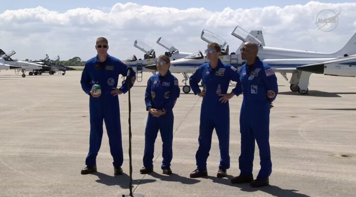 Екіпаж “Артеміда-II” прибув до Флориди для історичного запуску на Місяць