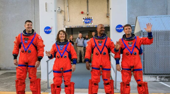 NASA починає зворотний відлік до історичного запуску місії Artemis II на Місяць