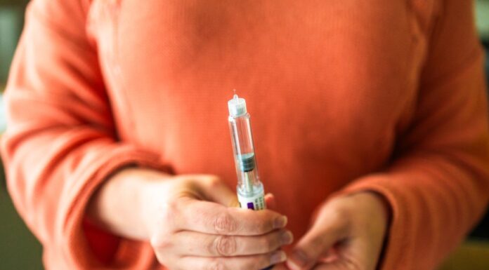 Чому одні люди худнуть на препаратах GLP-1 більше, ніж інші: роль генетики