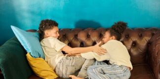 Чому первістки частіше, ніж другі, мають аутизм або алергію