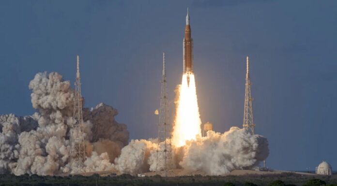 У Космосі Тепер Десять Туалетів: Новий Етап у Місячних Місіях