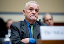Колишньому чиновнику NIH Девіду Моренсу висунуто звинувачення в передбачуваному приховуванні даних про походження COVID-19