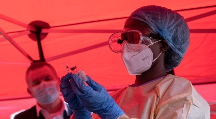 Поки що немає вакцини від нового варіанта Еболи
