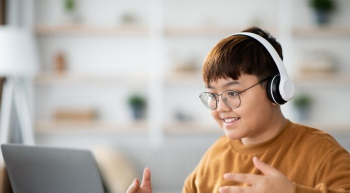 How AI Features in Math Help English Learners Succeed